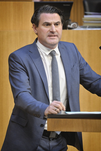 Am Rednerpult: Nationalratsabgeordneter Christoph Zarits (ÖVP)