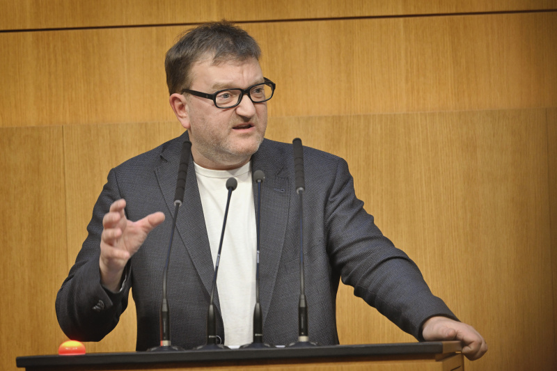 Am Rednerpult: Nationalratsabgeordneter Markus Koza (GRÜNE)