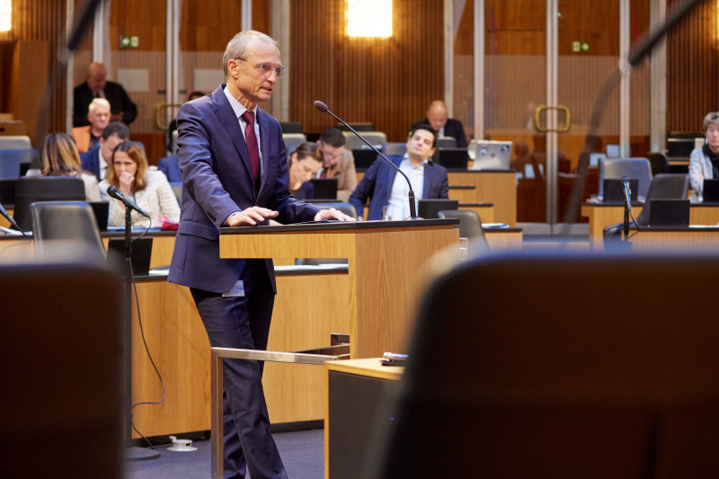 Fragesteller Nationalratsabgeordneter Wolfgang Gerstl (ÖVP)