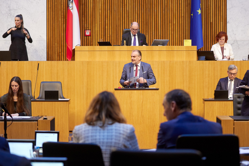 Am Rednerpult Nationalratsabgeordneter Andreas Kollross (SPÖ)