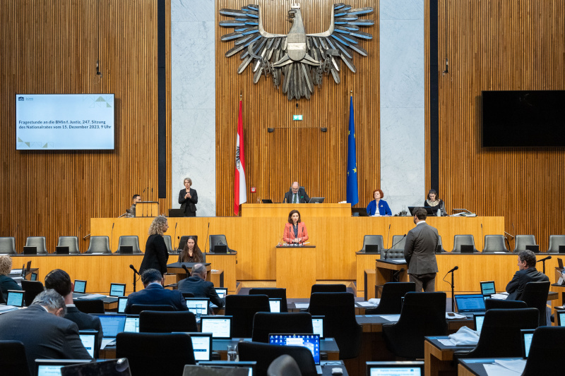 Fragebeantwortung Justizministerin Alma Zadic (GRÜNE)