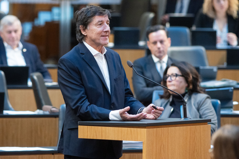 Fragesteller Nationalratsabgeordneter Johannes Margreiter (NEOS)