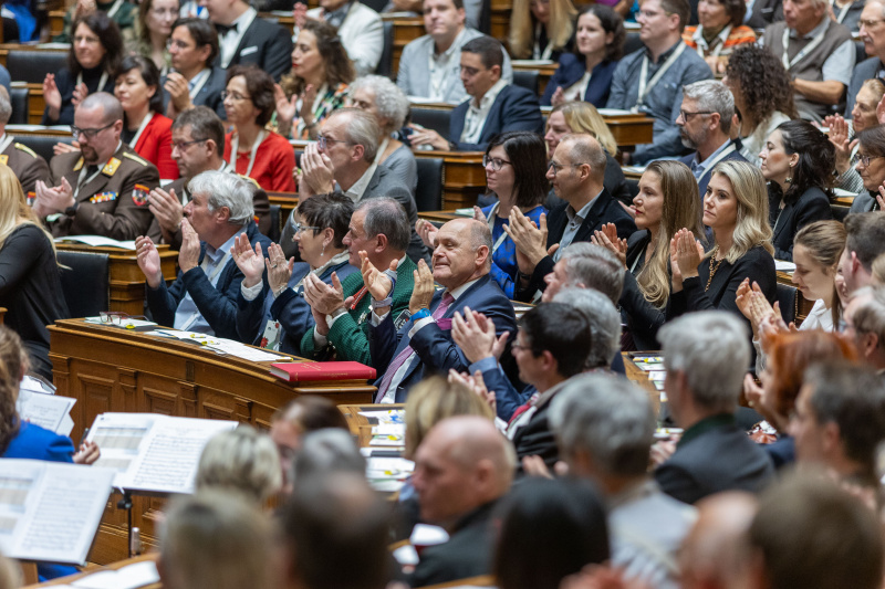 Blick Richtung Veranstaltungsteilnehmer:innen