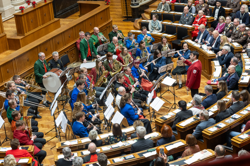 Konzert unter der Leitung des Obmann des niederösterreichischen Blasmusikverbandes Bernhard Thain