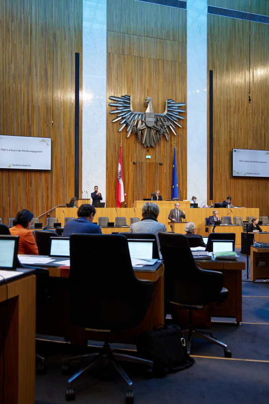 Am Rednerpult Nationalratsabgeordneter Karlheinz Kopf (ÖVP)