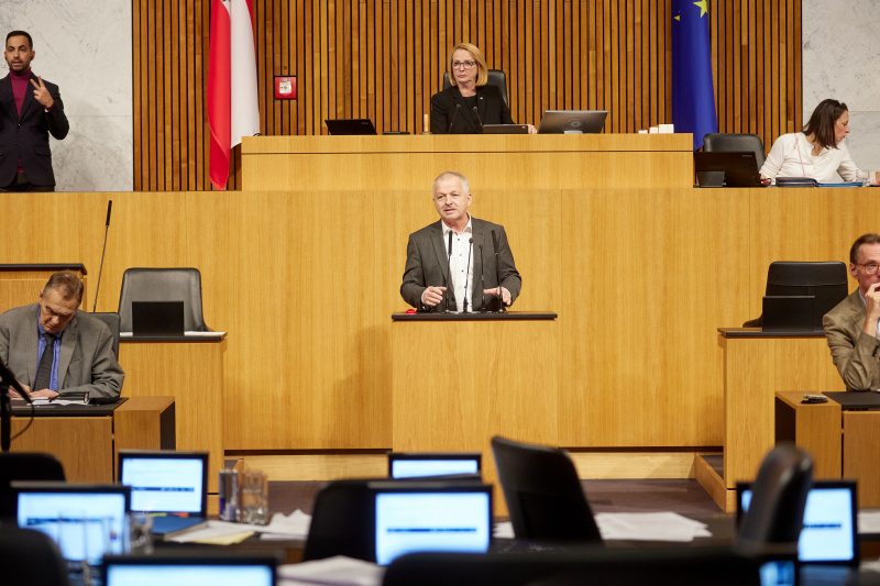 Am Rednerpult Nationalratsabgeordneter Nikolaus Prinz (ÖVP)