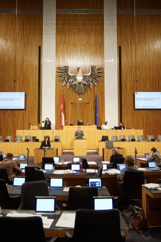 Am Rednerpult Nationalratsabgeordneter Robert Laimer (SPÖ)