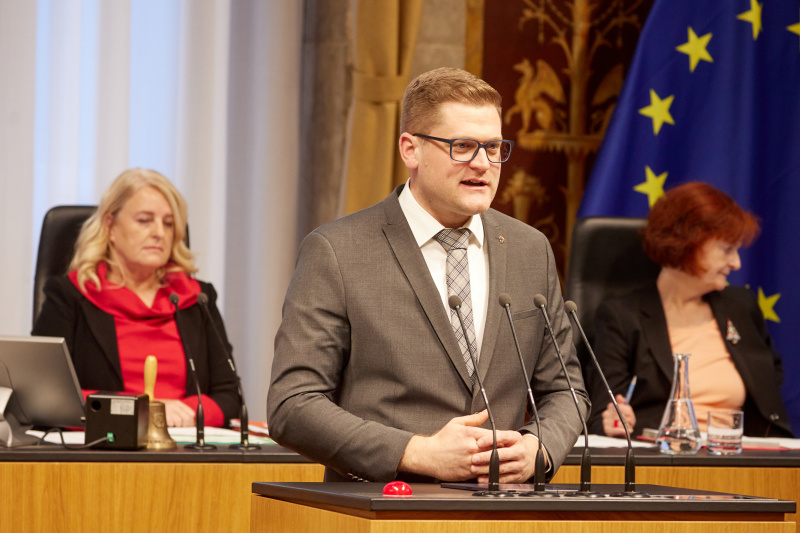 Am Rednerpult Bundesrat Markus Stotter (ÖVP)