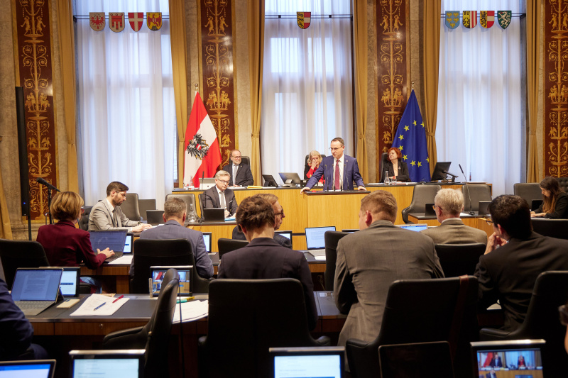 Am Rednerpult Bundesrat Dominik Reisinger (SPÖ)