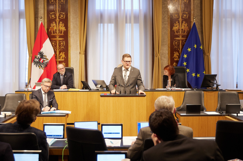 Am Rednerpult Bundesrat Markus Stotter (ÖVP)