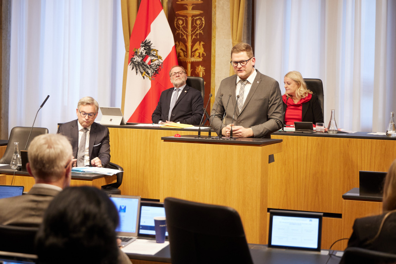 Am Rednerpult Bundesrat Markus Stotter (ÖVP)