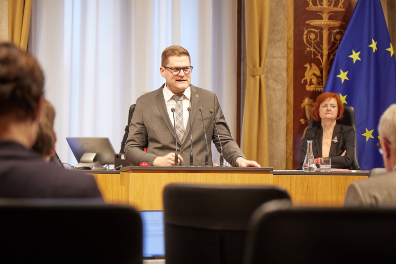 Am Rednerpult Bundesrat Markus Stotter (ÖVP)