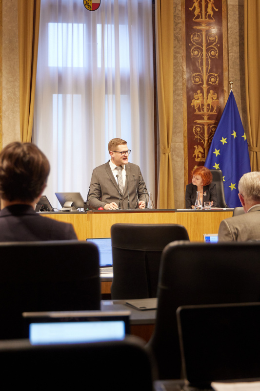 Am Rednerpult Bundesrat Markus Stotter (ÖVP)