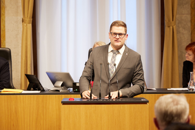 Am Rednerpult Bundesrat Markus Stotter (ÖVP)