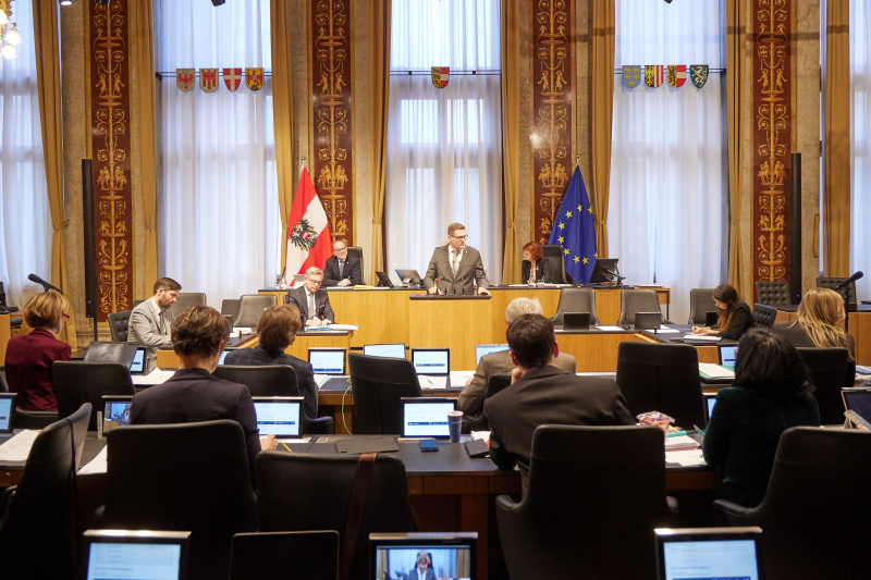 Am Rednerpult Bundesrat Markus Stotter (ÖVP)