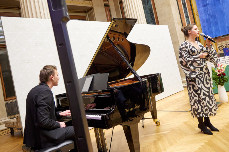 Musik von Xaver Nahler & Sophie Denz