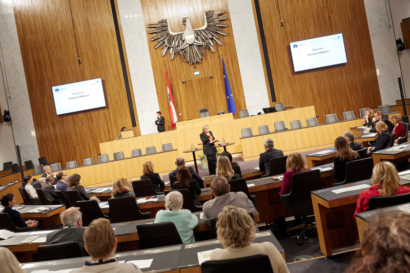 Moderation Corinna Milborn