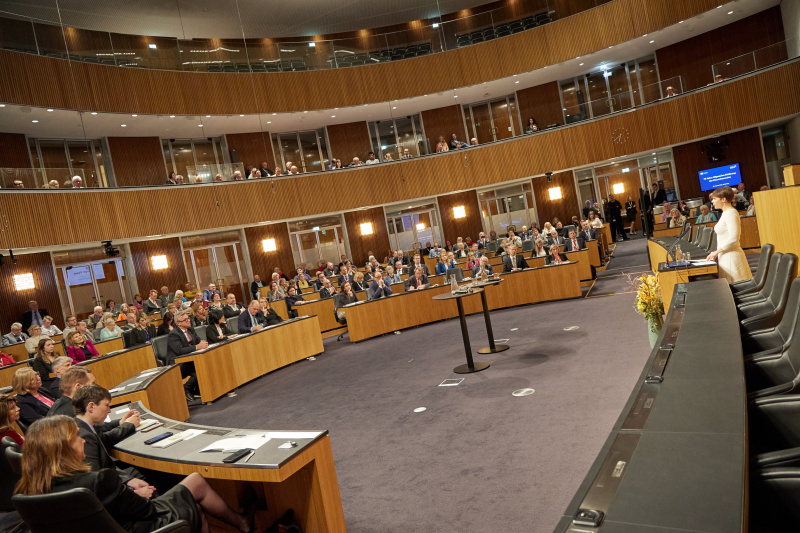 Keynote Wissenschaftliche Mitarbeiterin Peace Research Institute Frankfurt Elisabeth Hoffberger-Pippan