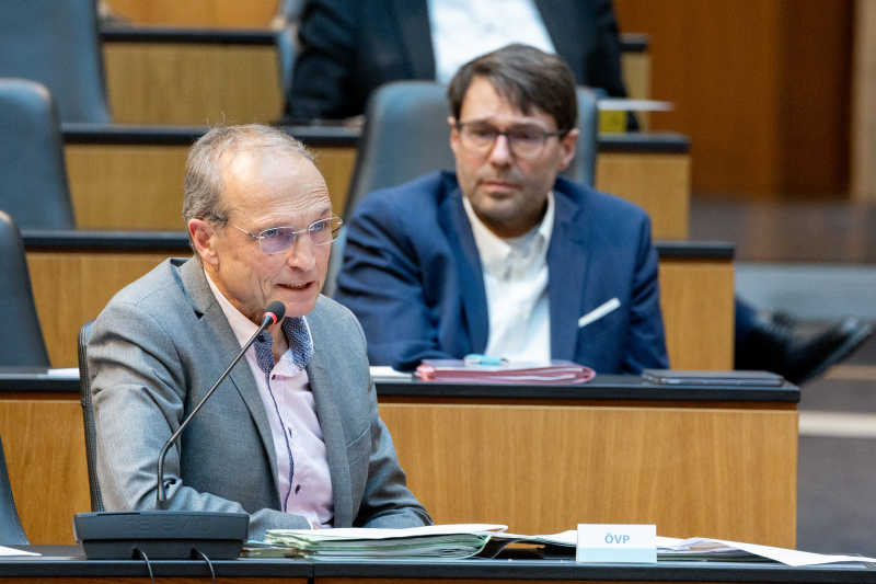 Am Wort Nationalratsabgeordneter Wolfgang Gerstl (ÖVP)