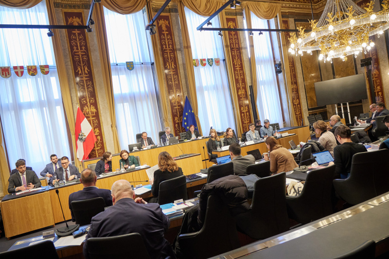 Nationalratsabgeordneter Peter Haubner (ÖVP) am Präsidium