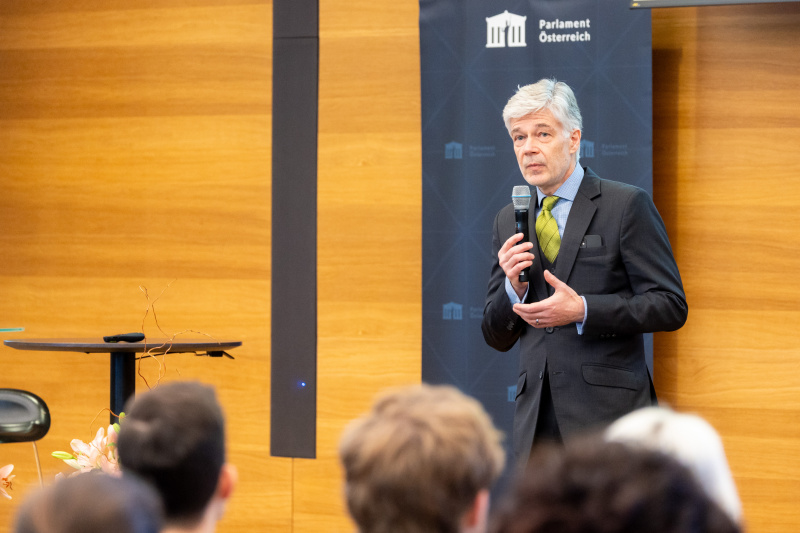 Eröffnungsworte  Parlamentsdirektor Harald Dossi