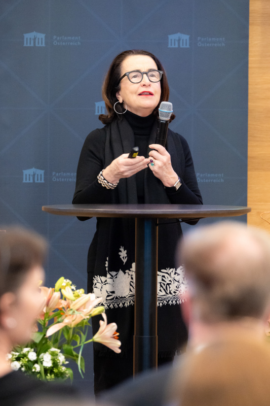 Inhaberin des UNESCO Lehrstuhls für Bioethik Christiane Druml