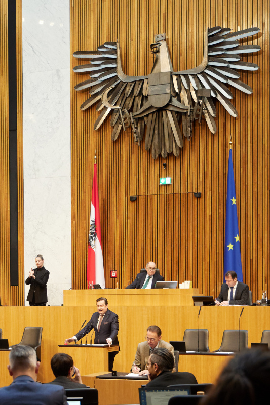 Am Rednerpult Nationalratsabgeordneter Kurt Egger (ÖVP)