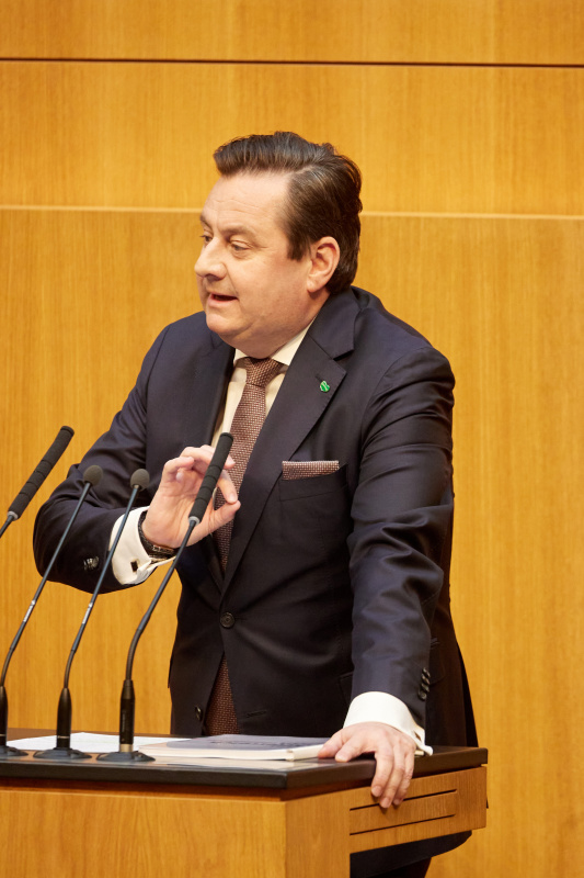 Am Rednerpult Nationalratsabgeordneter Kurt Egger (ÖVP)