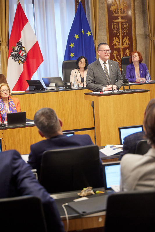 Am Rednerpult Bundesrat Matthias Zauner (ÖVP)