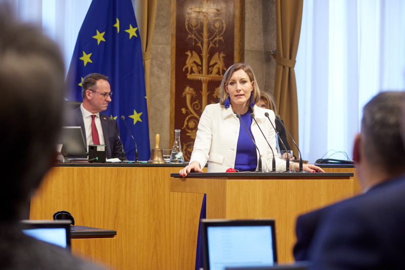 Am Rednerpult Bundesrätin Heike Eder (ÖVP)