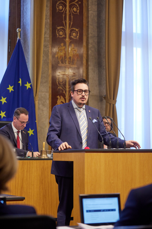 Am Rednerpult Vorsitzender der Bundesratsfraktion Christoph Steiner (FPÖ)