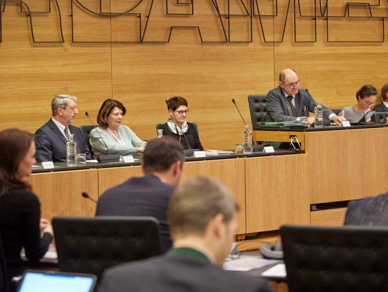Der COFAG-Untersuchungsausschuss bei seiner 1. Sitzung.