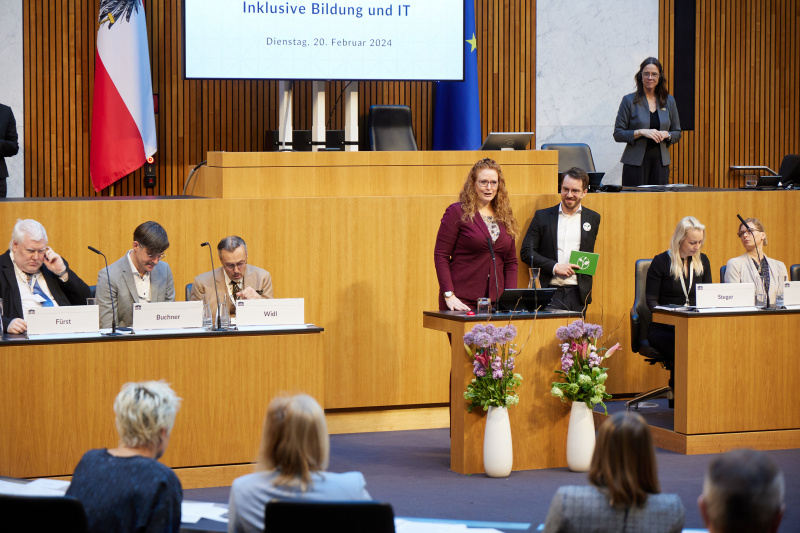 Innovation Nr. 1: Schulzentrum Ungargasse Wien, Österreich: „Umgekehrte Integration in berufsbildender Schule" präsentiert von Nationalratsabgeordnete Fiona Fiedler (NEOS)
