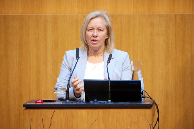 Innovation Nr. 5: UNICEF: Computer-App „Jedem Kind eine Stimme geben“ präsentiert von Nationalratsabgeordnete Verena Nussbaum (SPÖ)