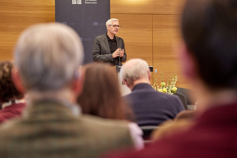 Keynote wissenschaftlicher Mitarbeiter bei der ÖAW (Schwerpunkt IKT) Stefan Strauß