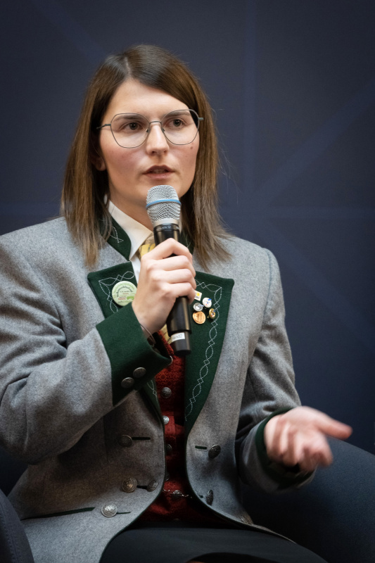 Podiumsdiskussion - Mutig. Engagiert. Nachhaltig: Gemeinsam Zukunft gestalten - Obfrau Musikverein Vitis Ines Kainz