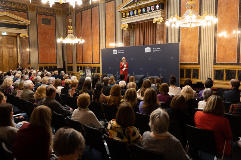 Keynote Chefredakteurin Welt der Frauen Sabine Kronberger. Blick in den Saal