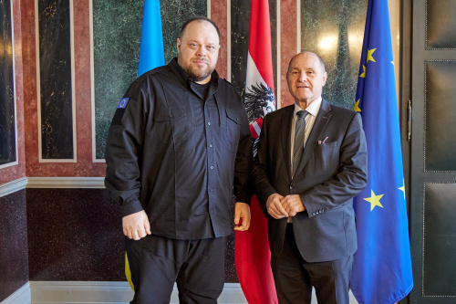 Von rechts: Nationalratspräsident Wolfgang Sobotka (ÖVP), Präsident der Werchowna Rada der Ukraine Ruslan Stefantschuk