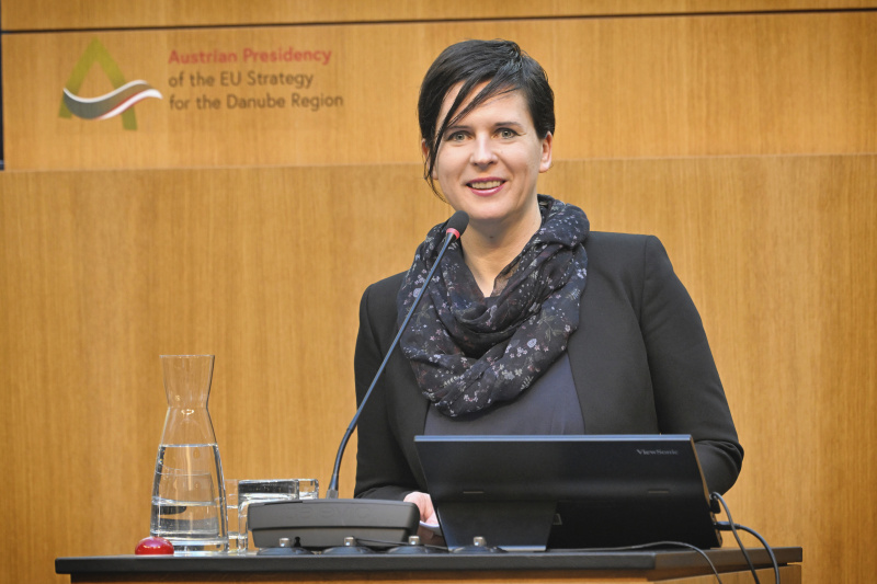 Session 2: Education for Democracy. Keynote. Professor of Democracy Education University of Vienna Britta Breser