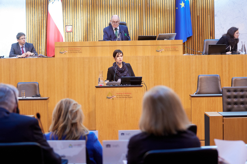 Session 2: Education for Democracy. Keynote: Britta Breser Professor of Democracy Education, University of Vienna