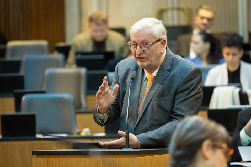 Nationalratsabgeordneter Christoph Matznetter (SPÖ) am Redner:innenpult