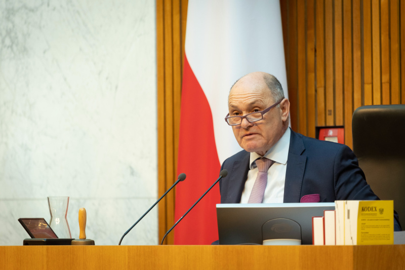 Am Präsidium Nationalratspräsident Wolfgang Sobotka (ÖVP)