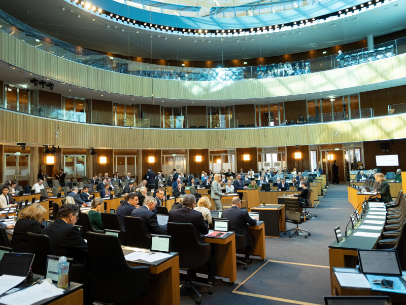 Abgeordnete bei der Nationalratssitzung 