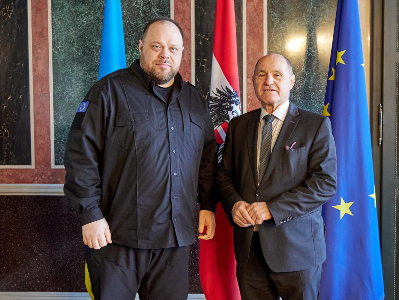 Von rechts: Nationalratspräsident Wolfgang Sobotka (ÖVP), Präsident der Werchowna Rada der Ukraine Ruslan Stefantschuk