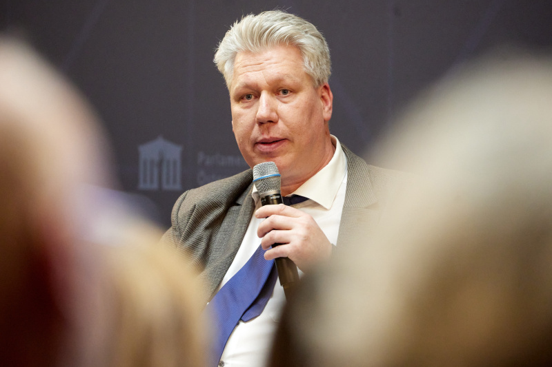 Ulrich Arnswald Rheinland-Pfälzische Technische Universität (RPTU) Kaiserslautern-Landau