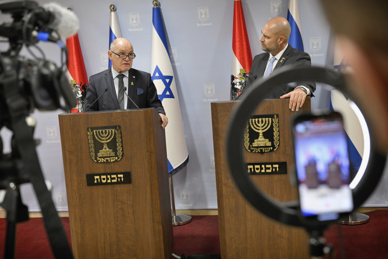 Treffen mit dem Knessetsprecher Amir Ohana (Likud). Presseerklärung. Von links: Nationalratspräsident Wolfgang Sobotka (ÖVP),  Knessetsprecher Amir Ohana