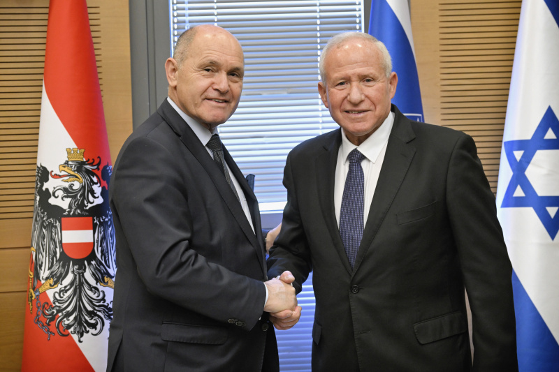 Treffen mit dem israelischen Landwirtschaftsminister Avi Dichter. Von links: Nationalratspräsident Wolfgang Sobotka (ÖVP), Landwirtschaftsminister Avi Dichter