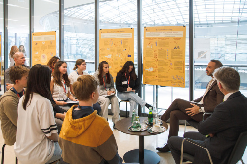 Students, Parliamentary Director Harald Dossi, Parliamentary Director of Montenegro Aleksandar Klarić.