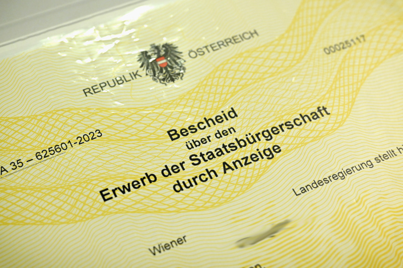 Bescheid über denErwerb der Staatsbürgerschaft durch Anzeige