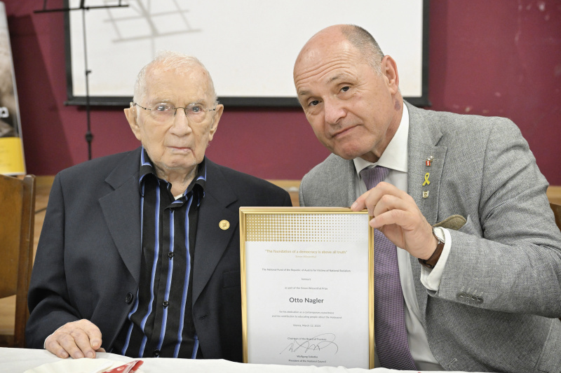 Treffen mit Österreichischen Holocaustüberlebenden und Besuch des Clubs der Altösterreicher:innen. Von links: Otto Nagler, Nationalratspräsident Wolfgang Sobotka (ÖVP)